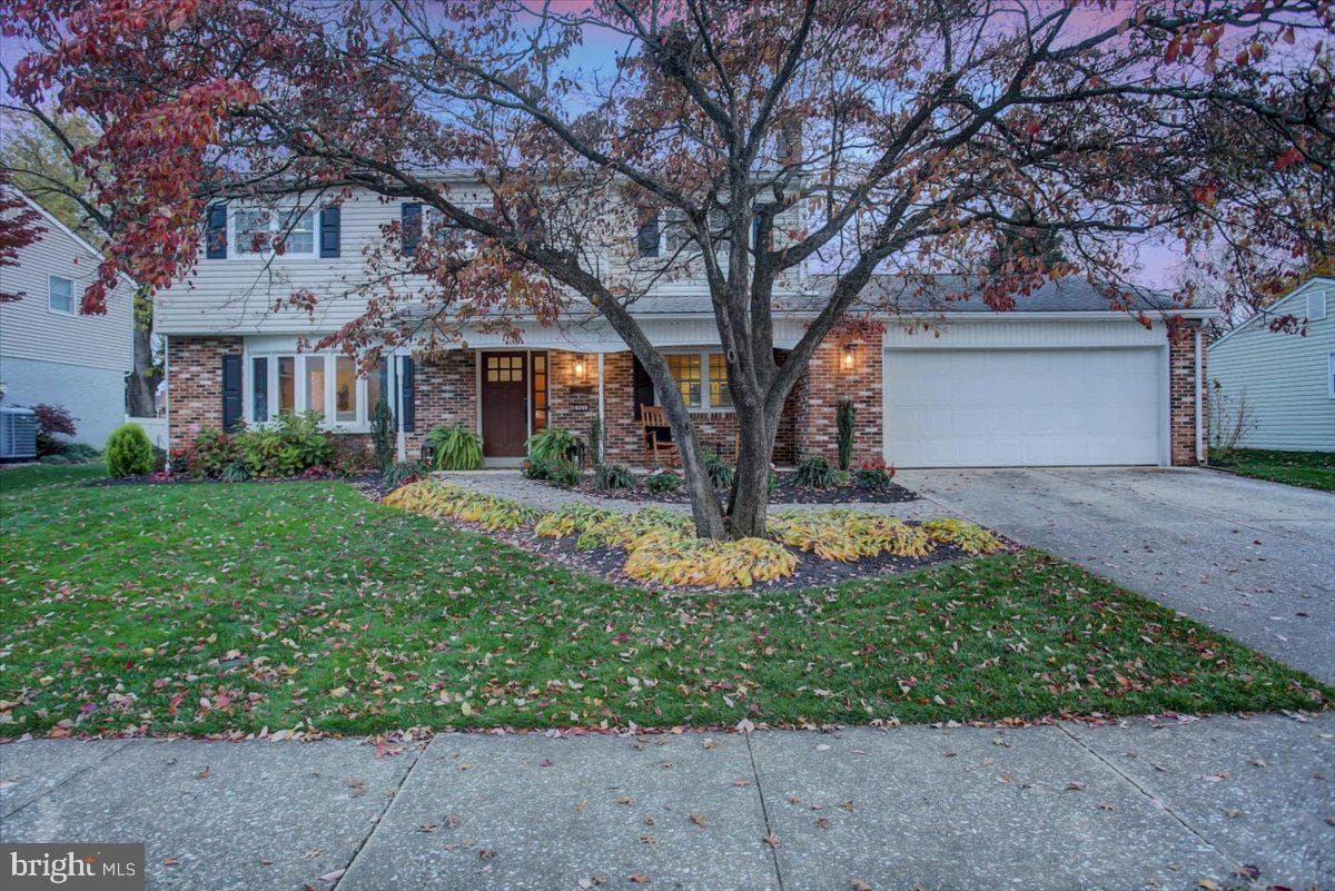 904 Alison Ave photo 62