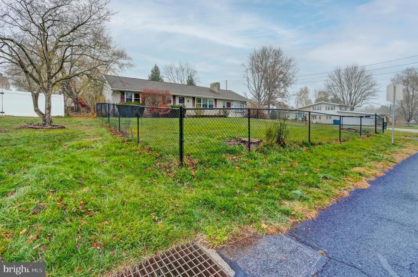 1950 Reservoir Drive photo 2