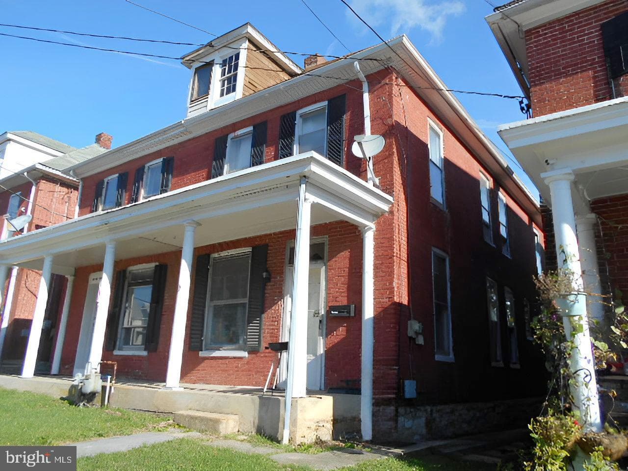 19 N Queen Street photo 1
