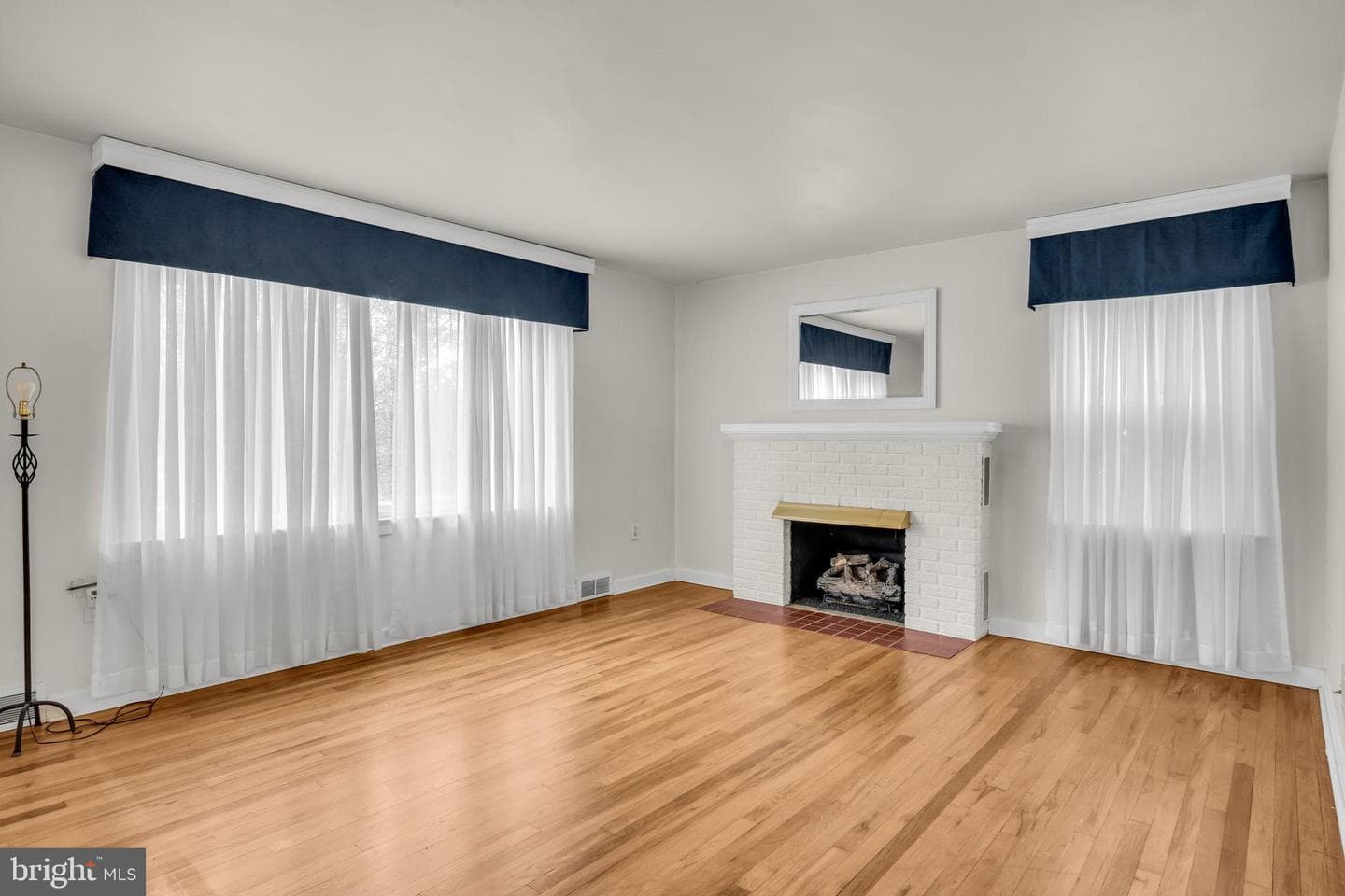 2138 Chestnut Street photo 4