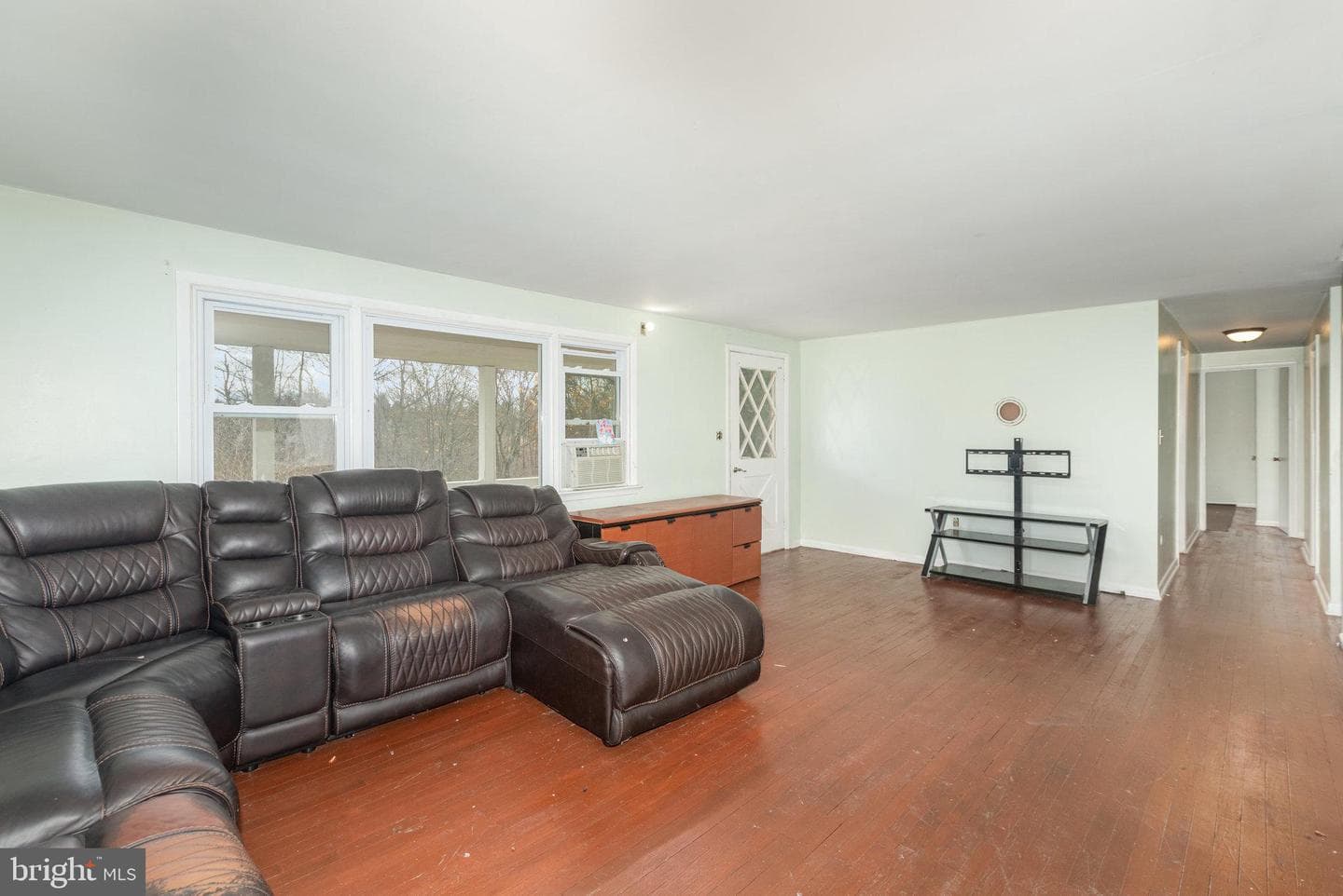 93 Beard Road photo 3