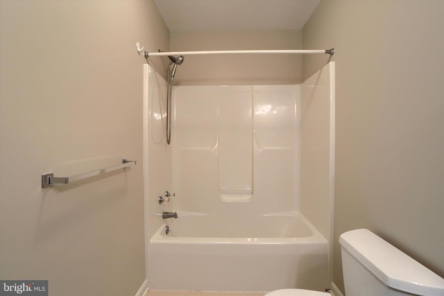484 Brighton Place photo 26