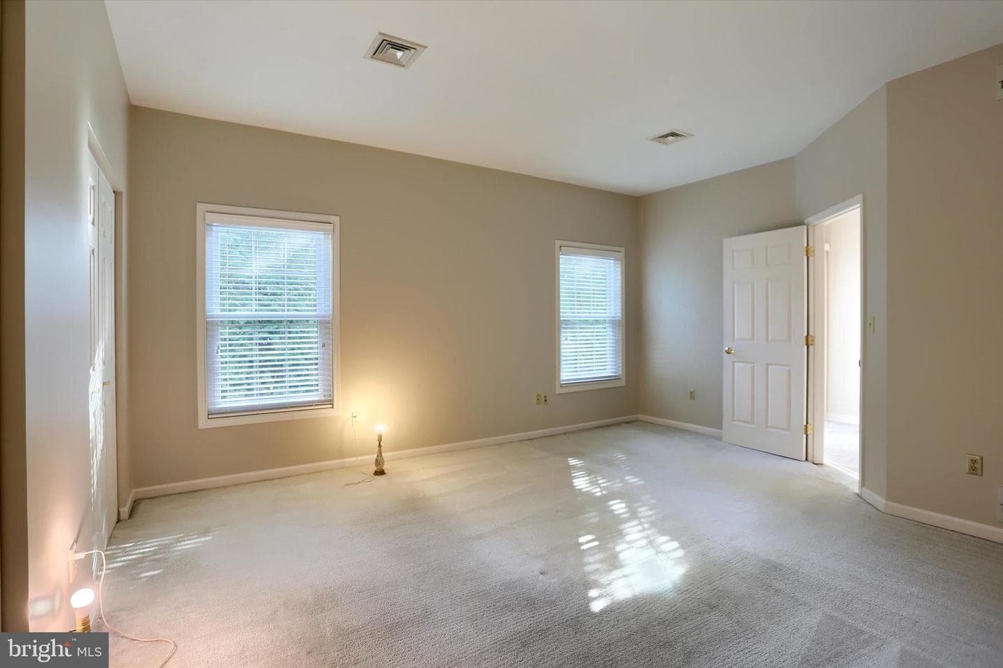 484 Brighton Place photo 27