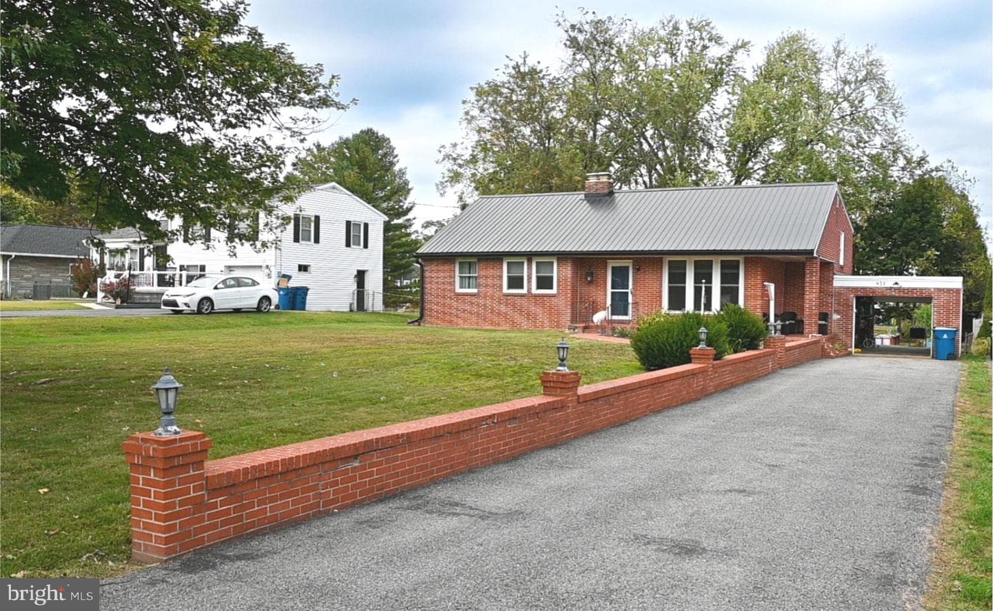 922 Hamilton Street photo 4