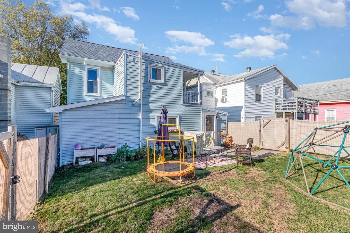 112 E Burd Street photo 25