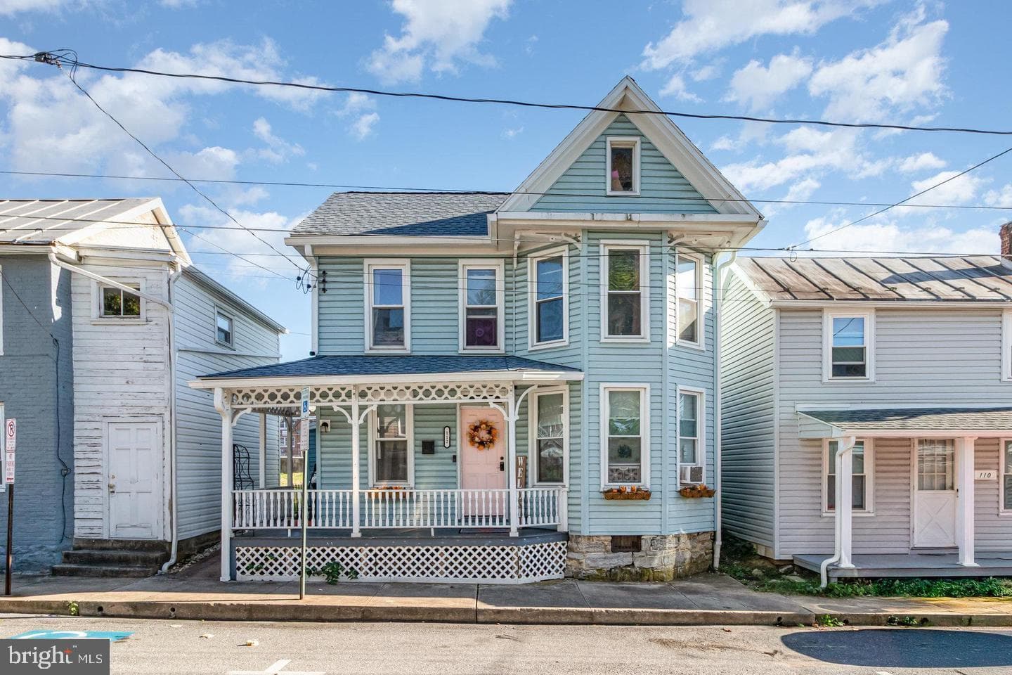 112 E Burd Street photo 3