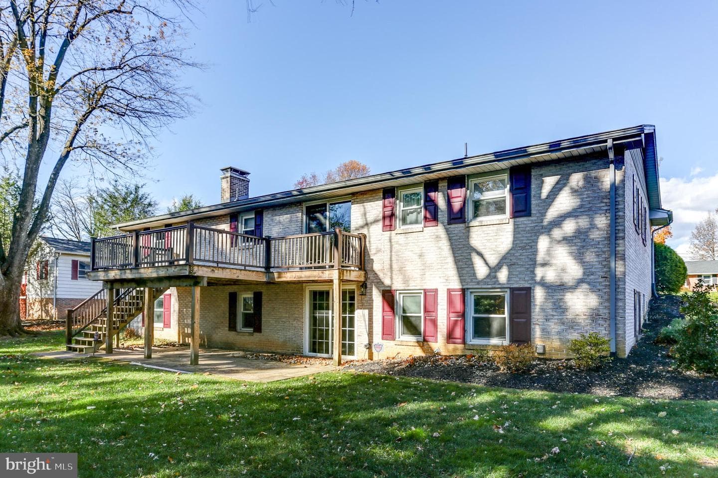 302 Hilltop Road photo 10