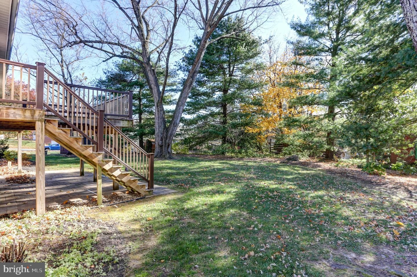 302 Hilltop Road photo 6
