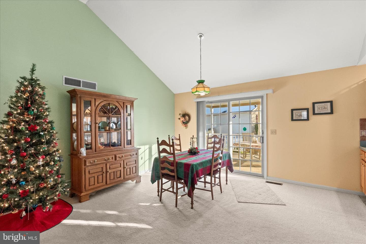 27 Kower Ct photo 10