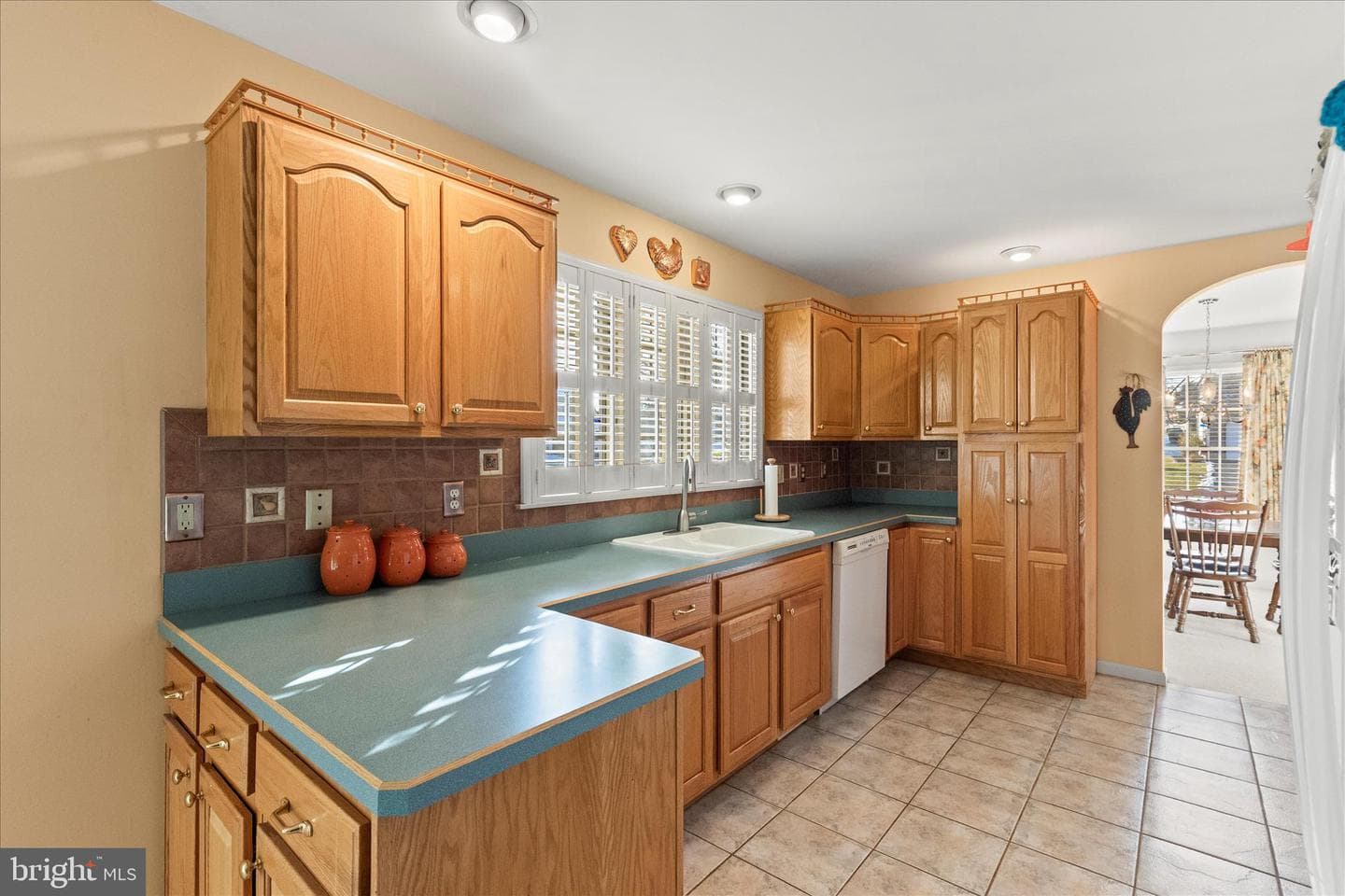 27 Kower Ct photo 13