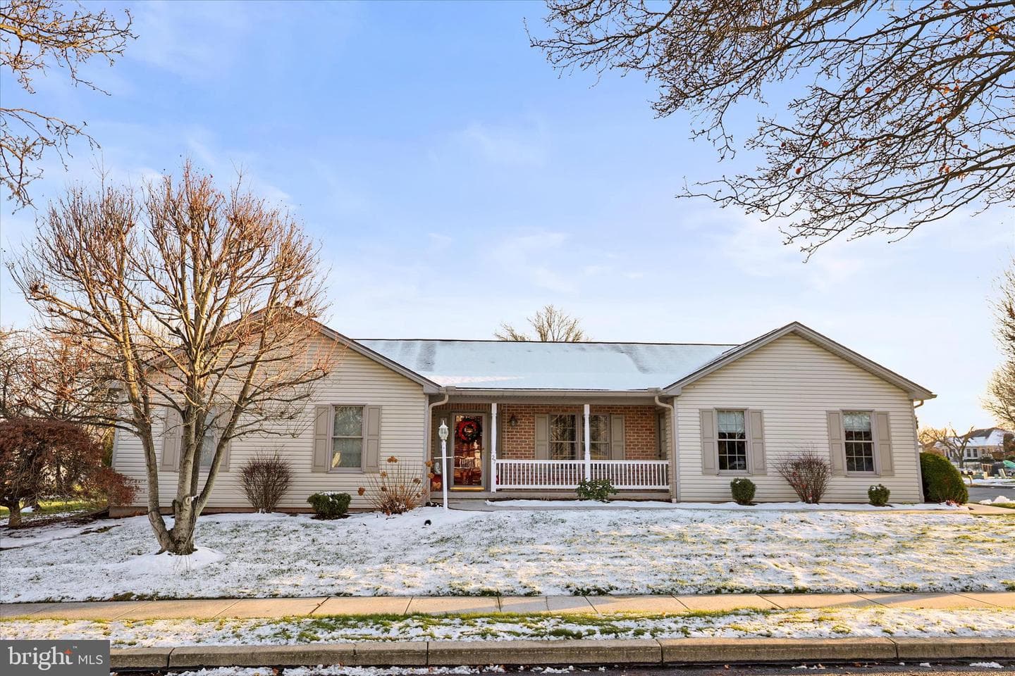 27 Kower Ct photo 2