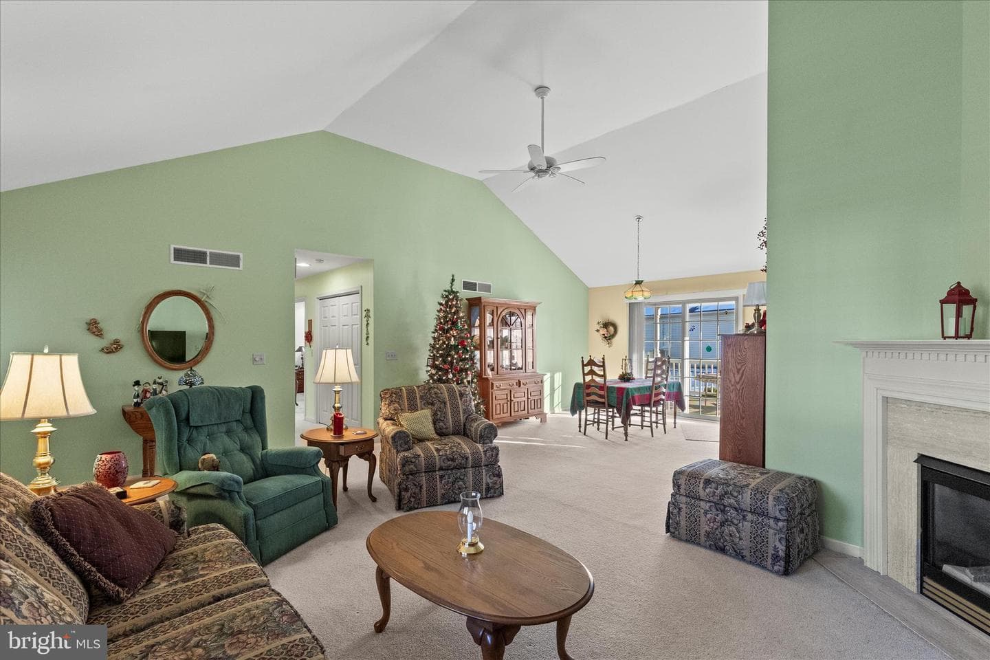 27 Kower Ct photo 8