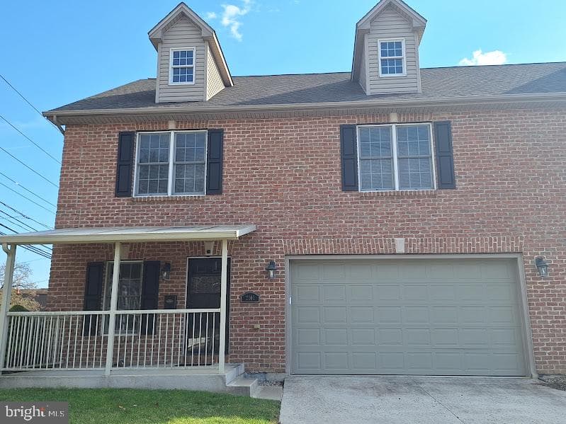 2101 Walnut Street photo 1
