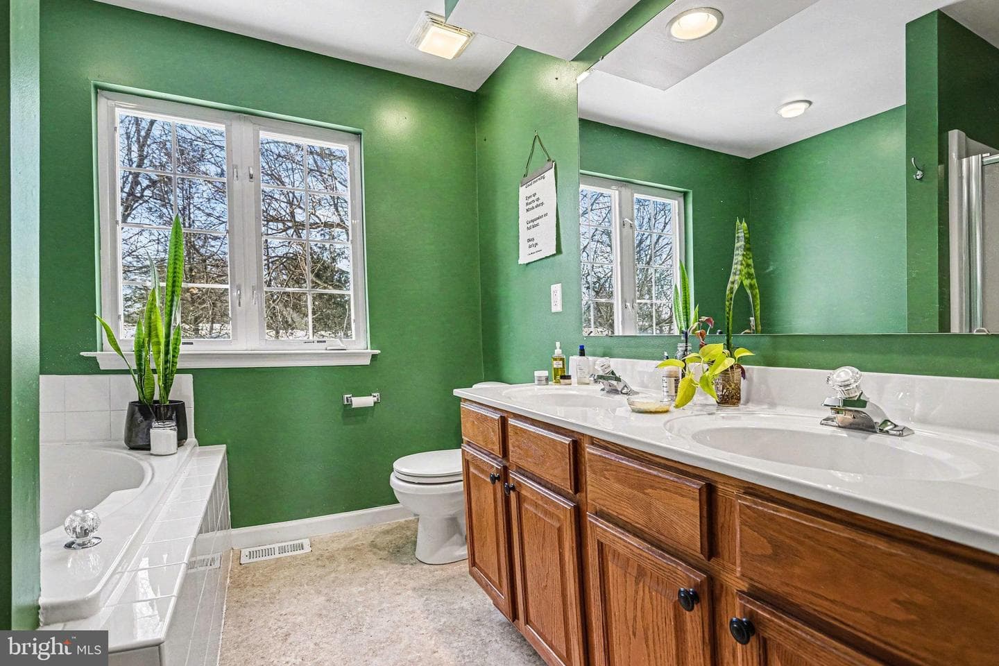 207 Edenderry Way photo 22