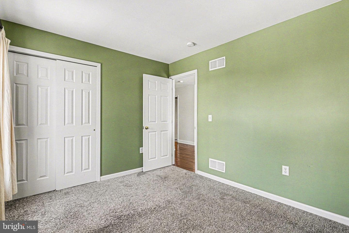 207 Edenderry Way photo 30