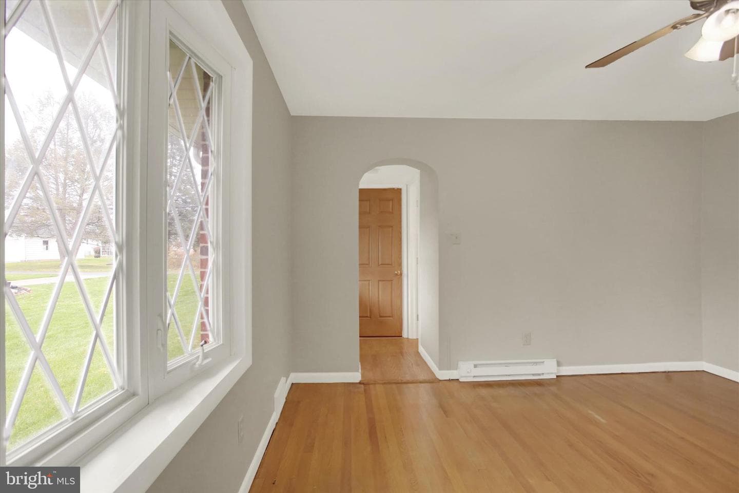 117 E Maplewood Avenue photo 20