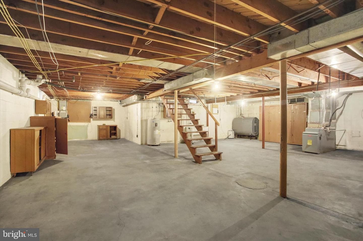 117 E Maplewood Avenue photo 31