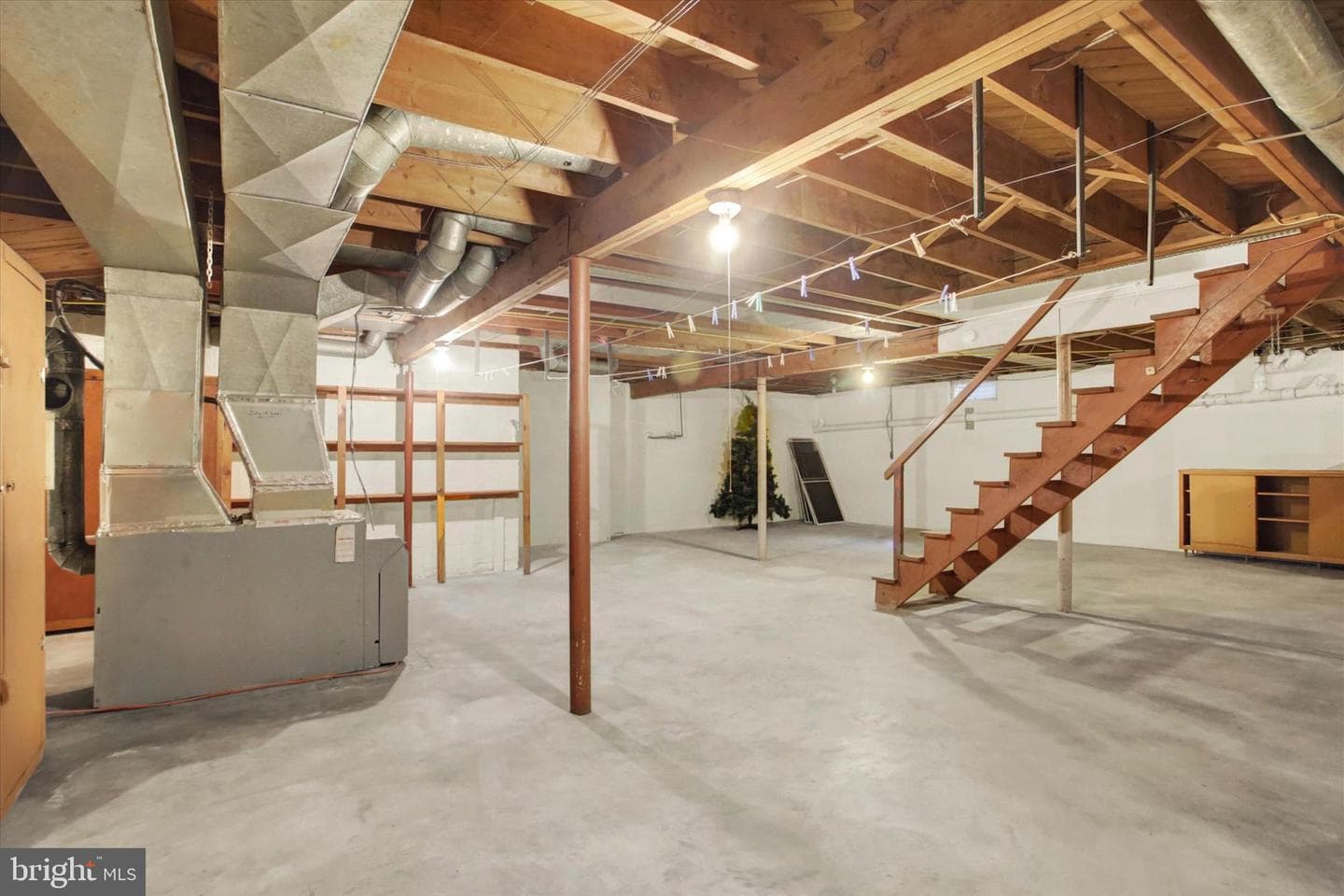 117 E Maplewood Avenue photo 33