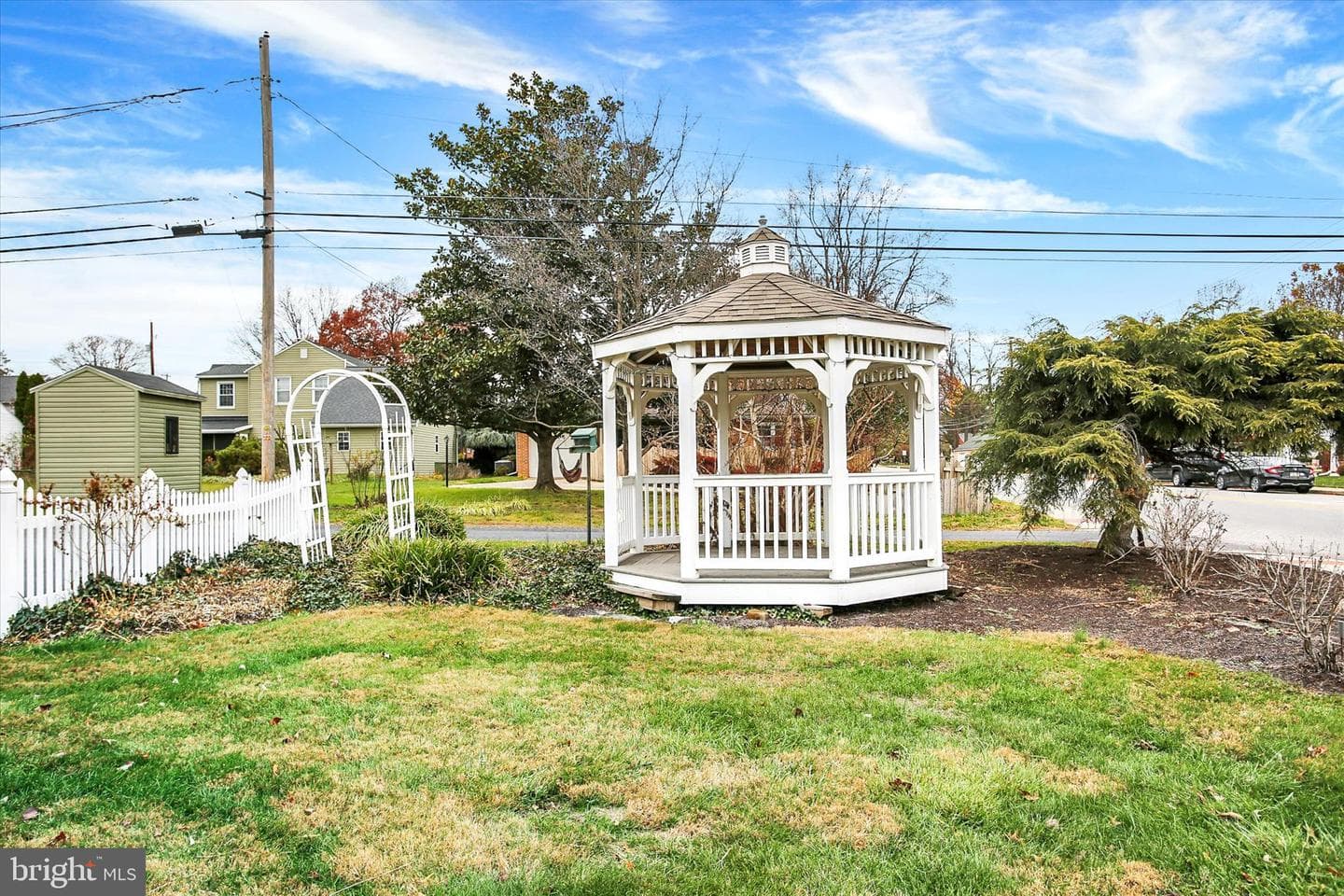 117 E Maplewood Avenue photo 43