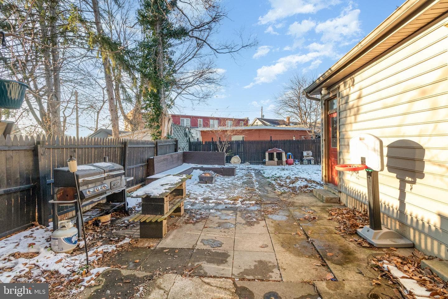 430 N Hanover Street photo 27