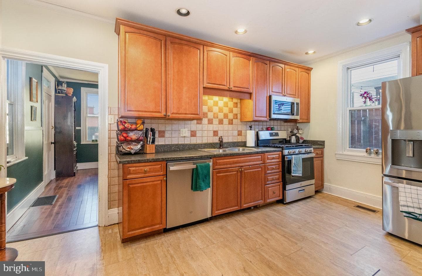 430 N Hanover Street photo 8