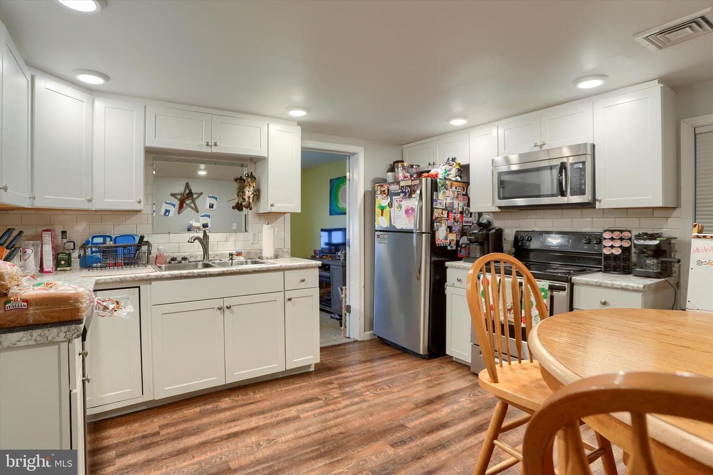 121 E Locust Street photo 18