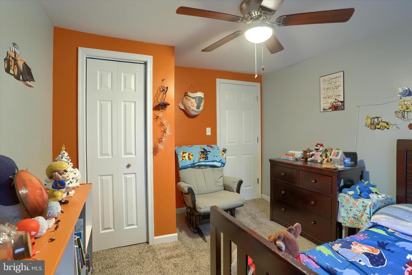121 E Locust Street photo 40