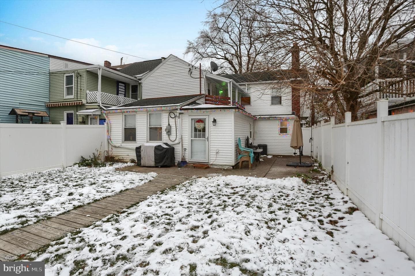 121 E Locust Street photo 48