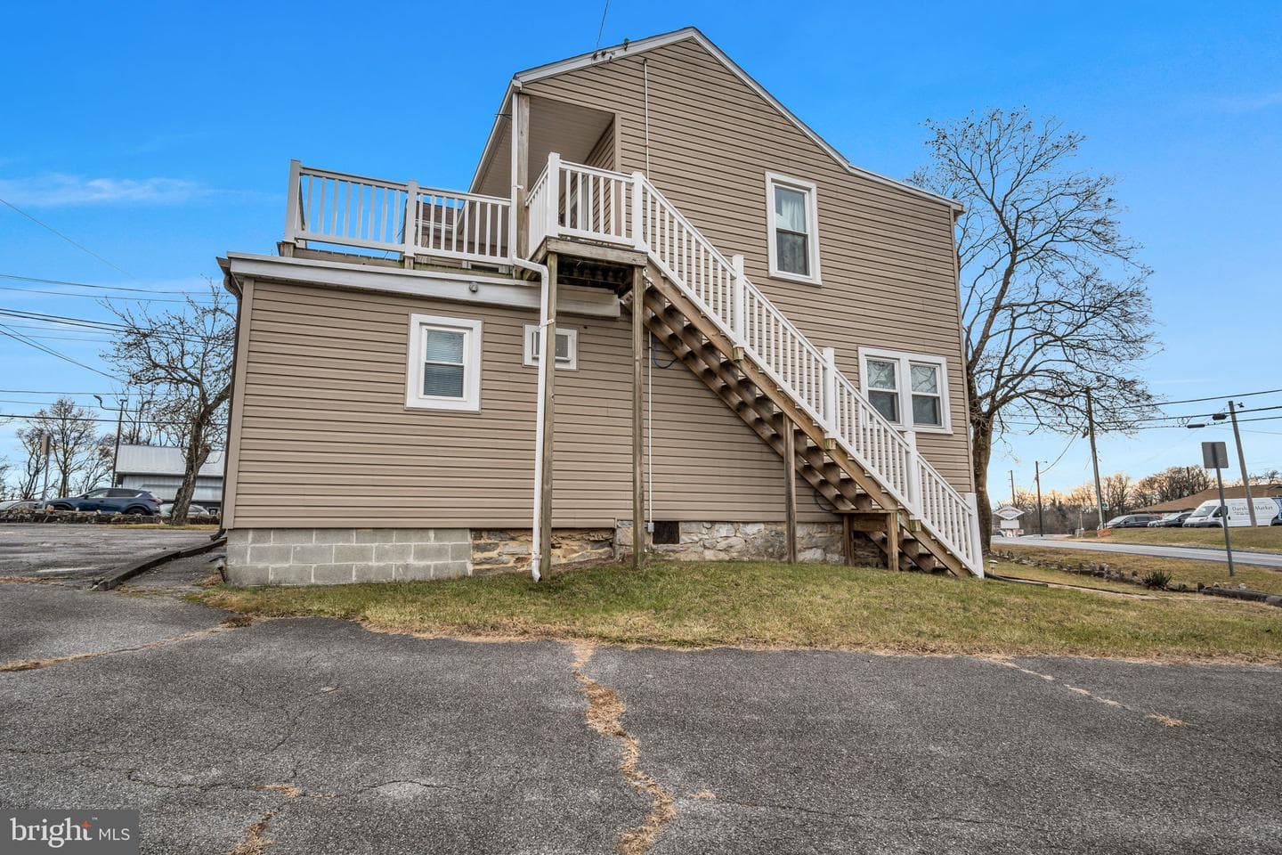 1602 Spring Road photo 14