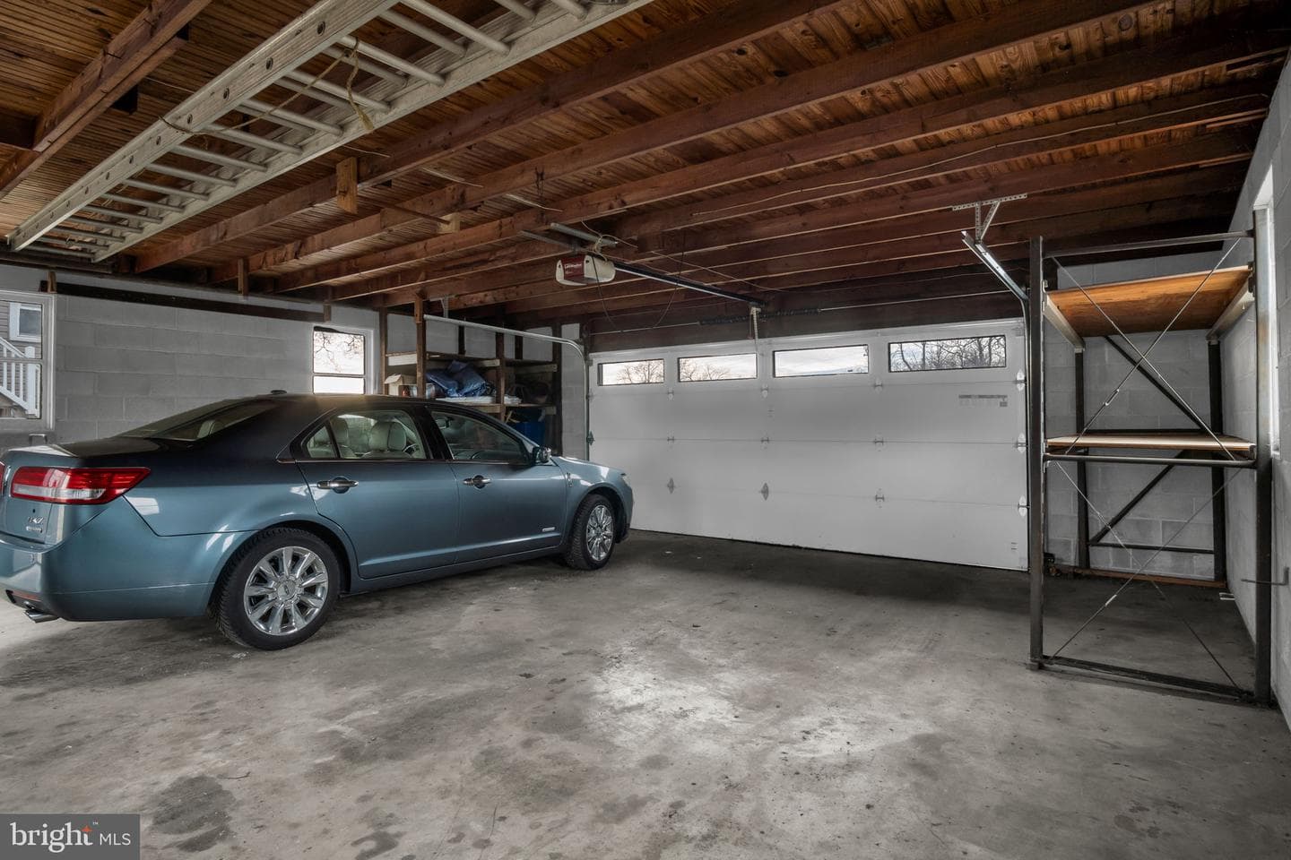 1602 Spring Road photo 3