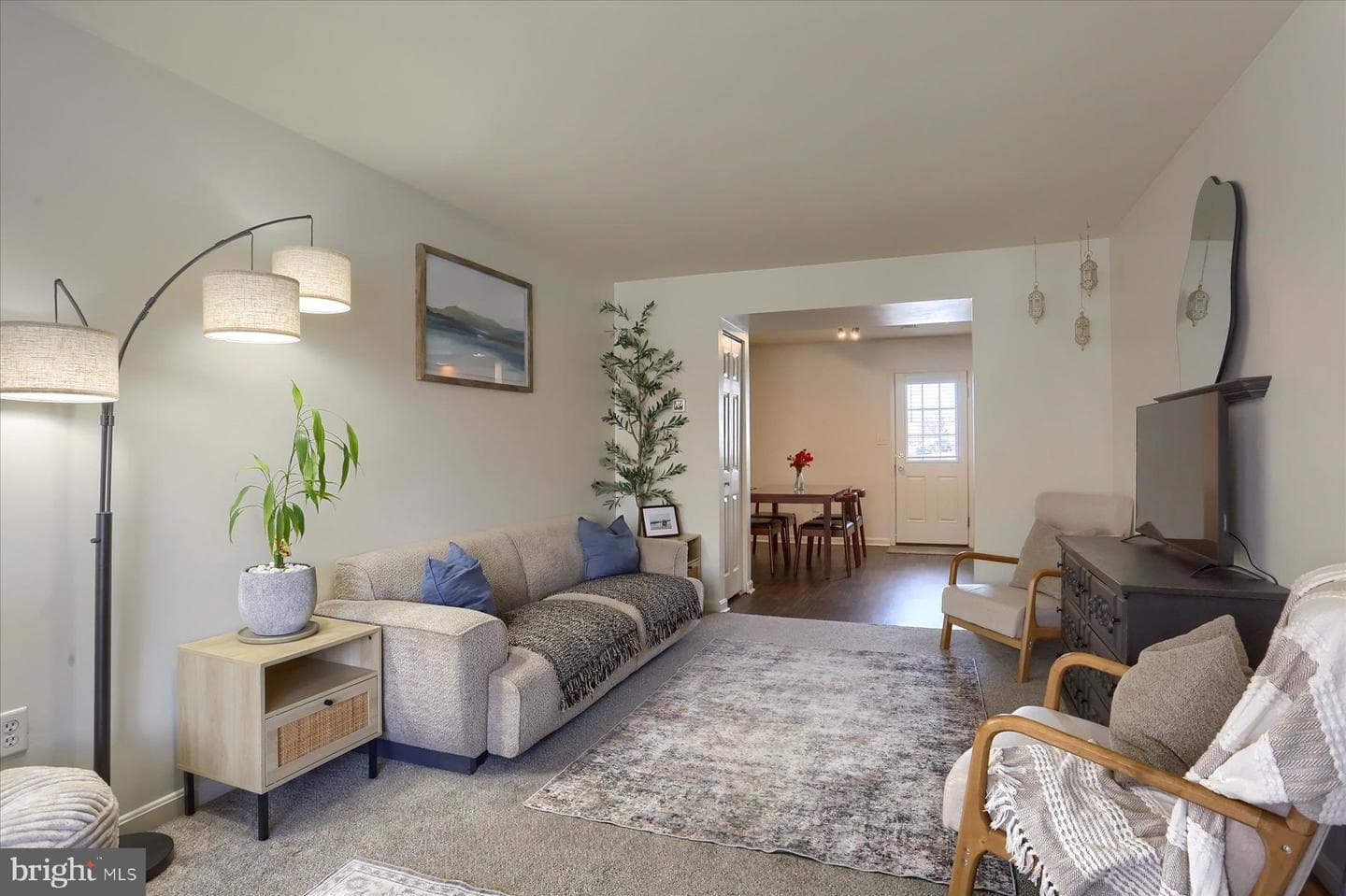 115 Melbourne Lane photo 3