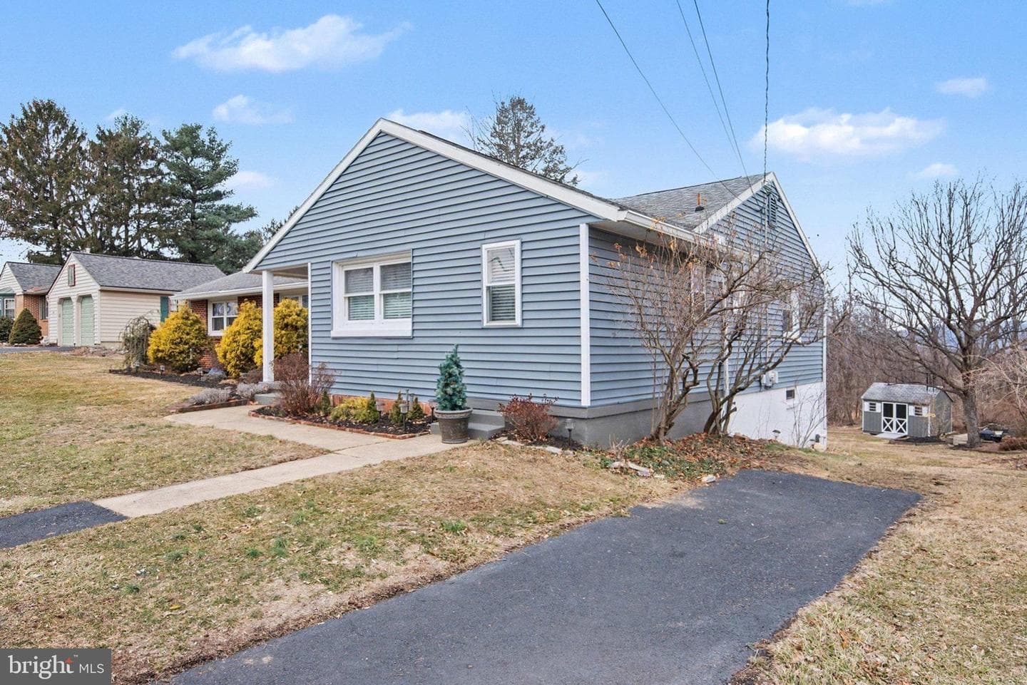 208 Ridge Hill Road photo 32