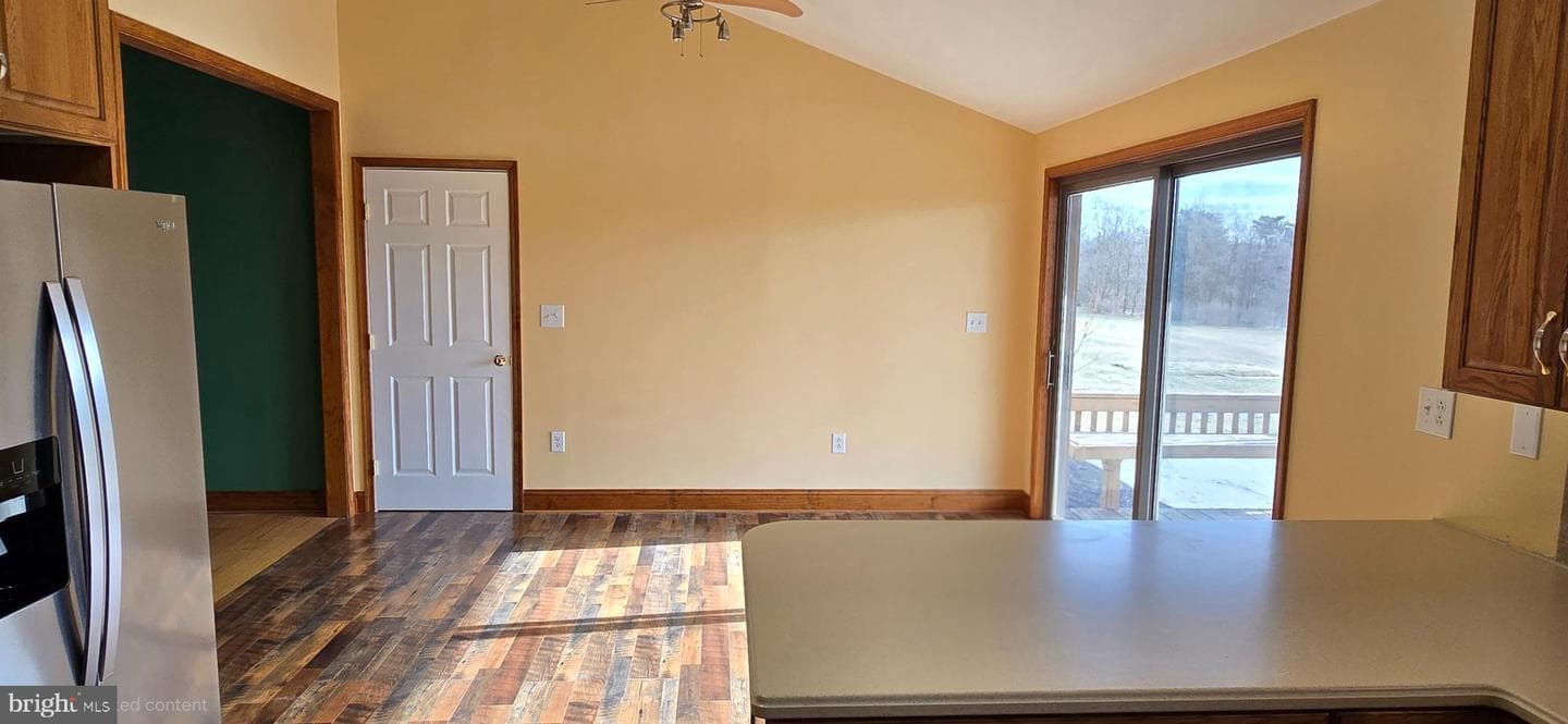 6859 Wertzville Road photo 20