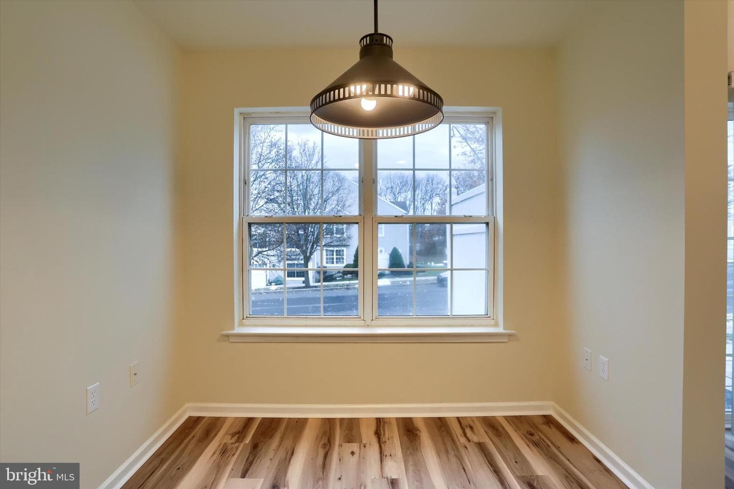 87 Courtyard Drive photo 15