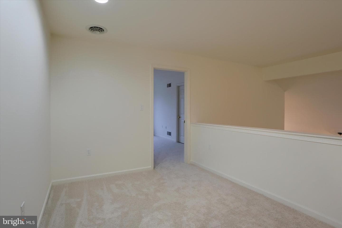 87 Courtyard Drive photo 30