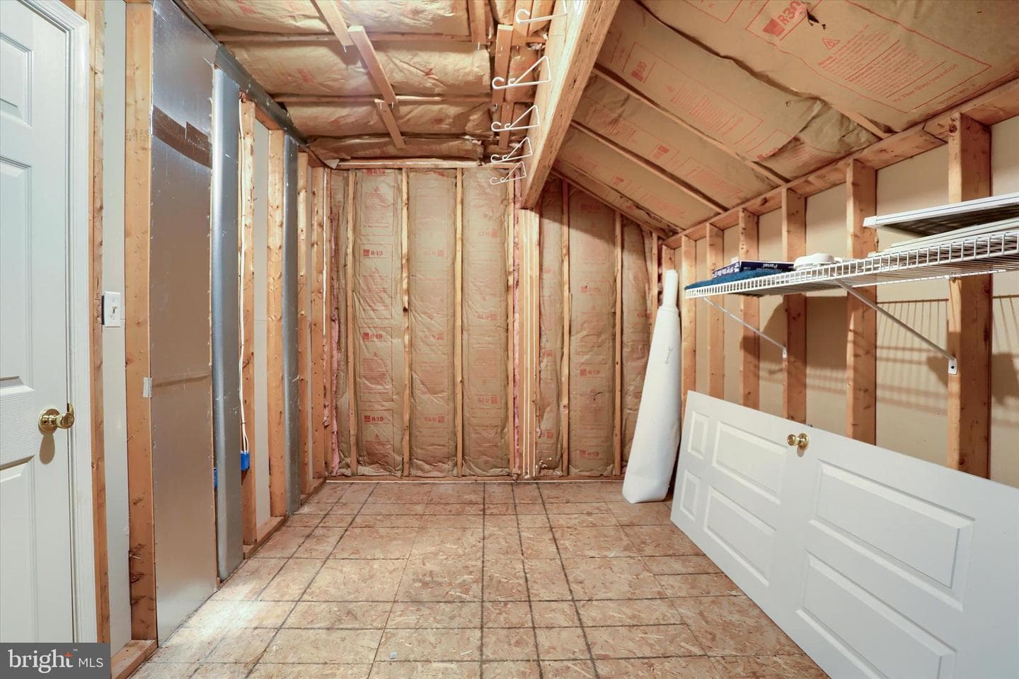 87 Courtyard Drive photo 36