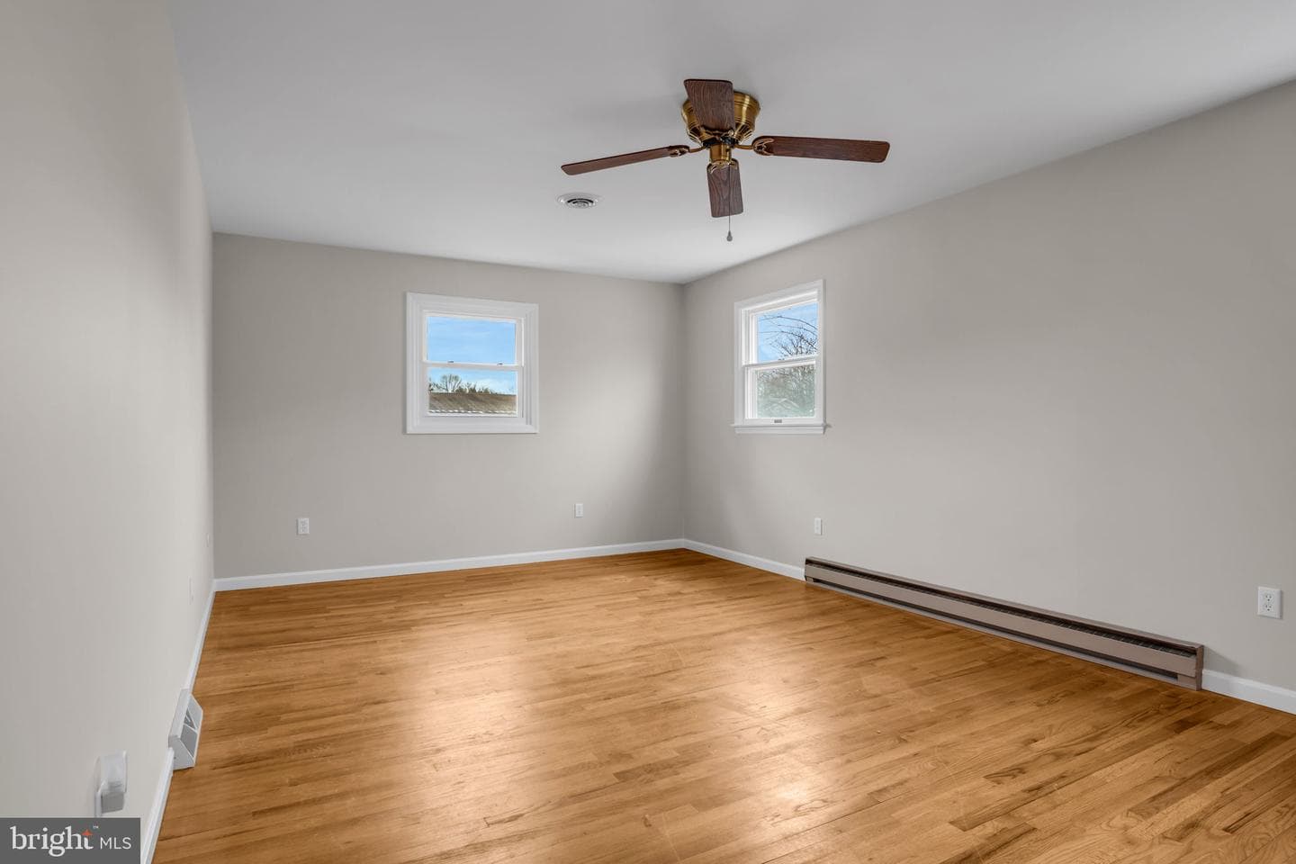 2125 Douglas Drive photo 12