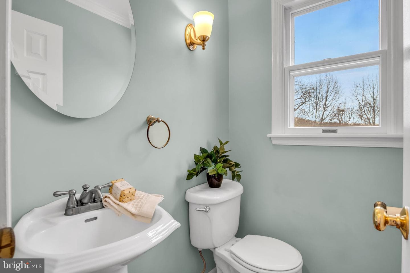 2125 Douglas Drive photo 8