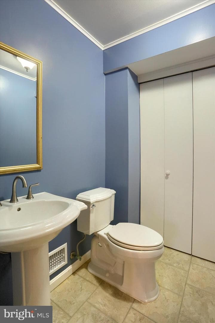 3425 Logan Street photo 18