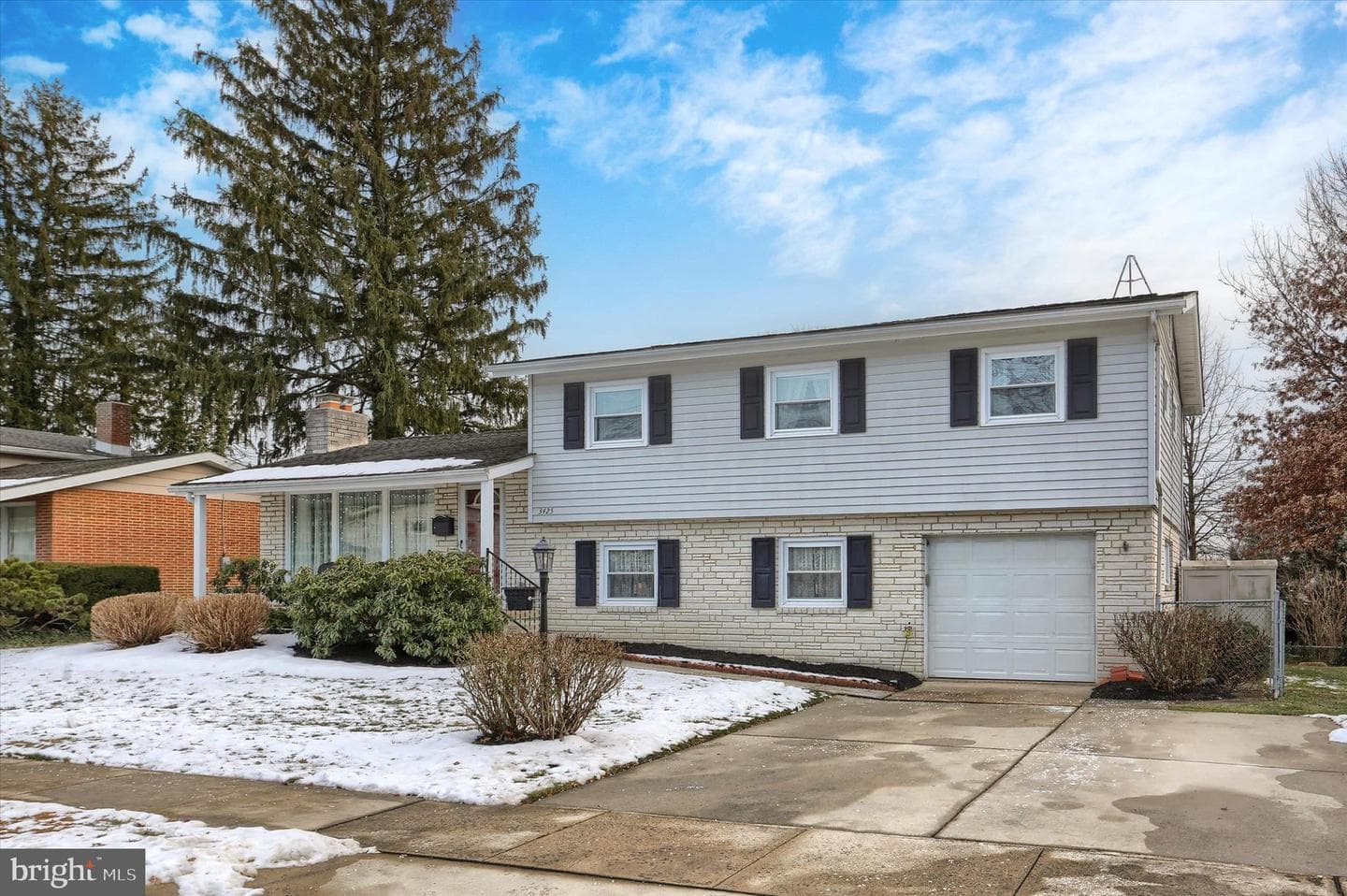 3425 Logan Street photo 2