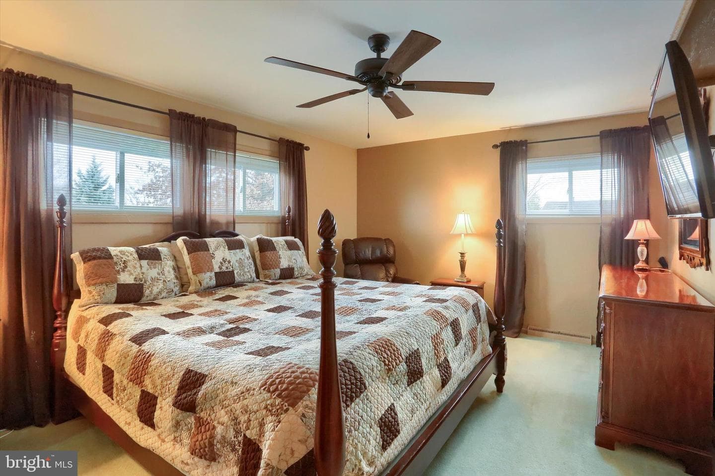 3425 Logan Street photo 24