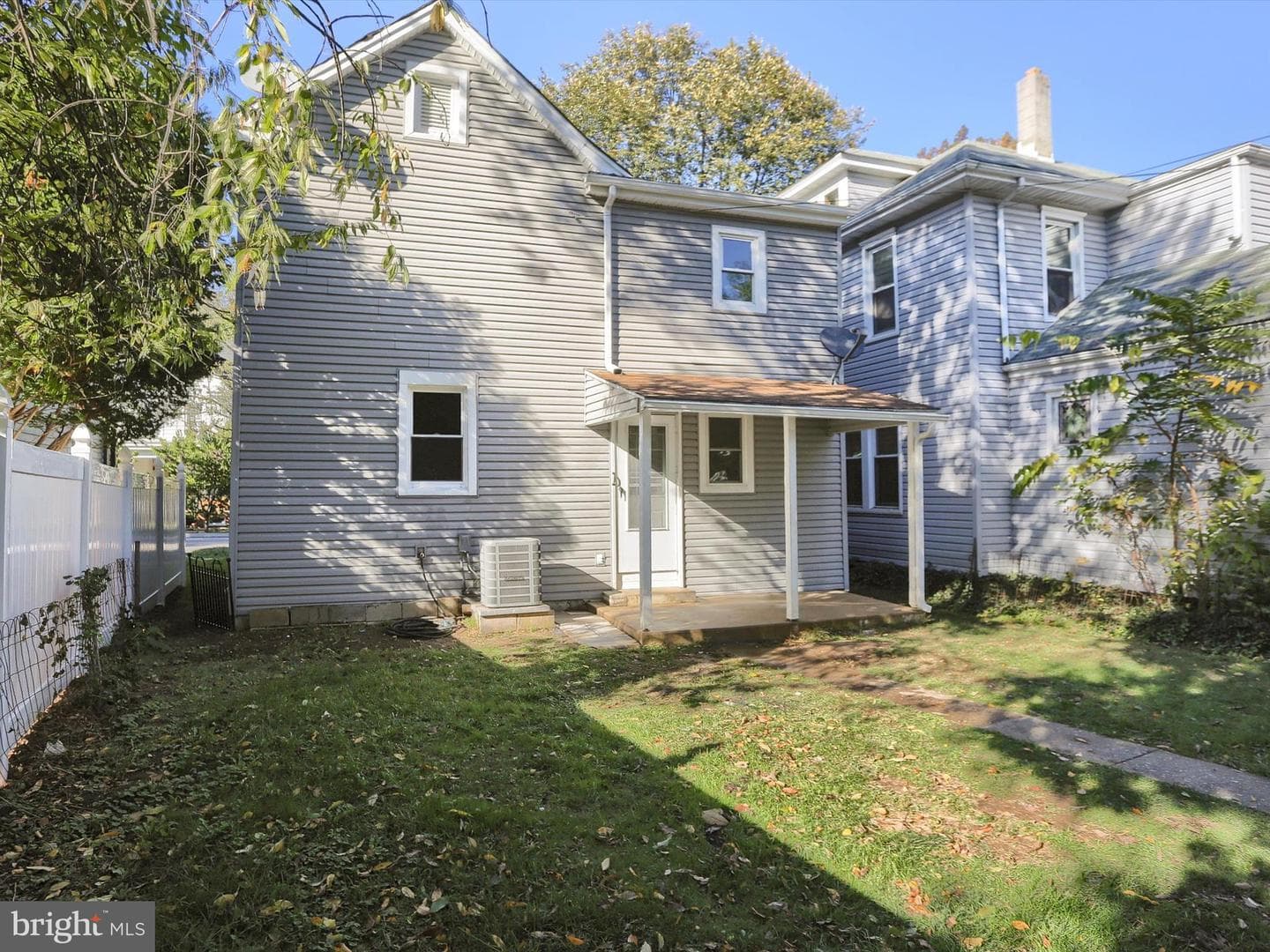 419 W Simpson Street photo 38