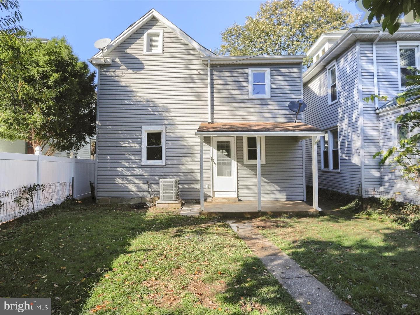 419 W Simpson Street photo 39