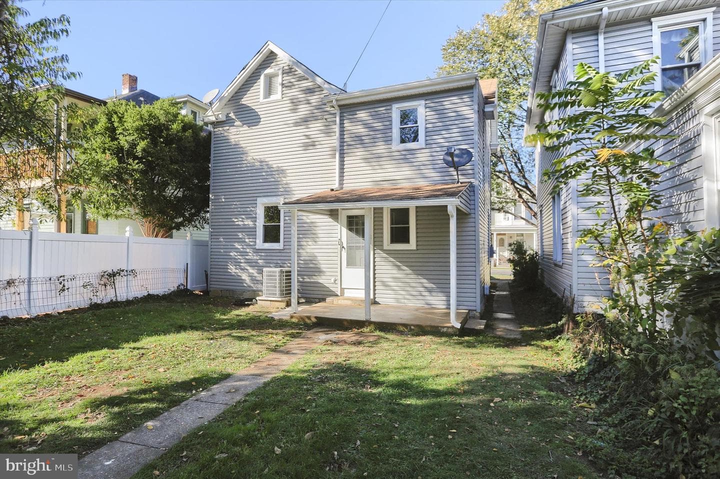 419 W Simpson Street photo 75