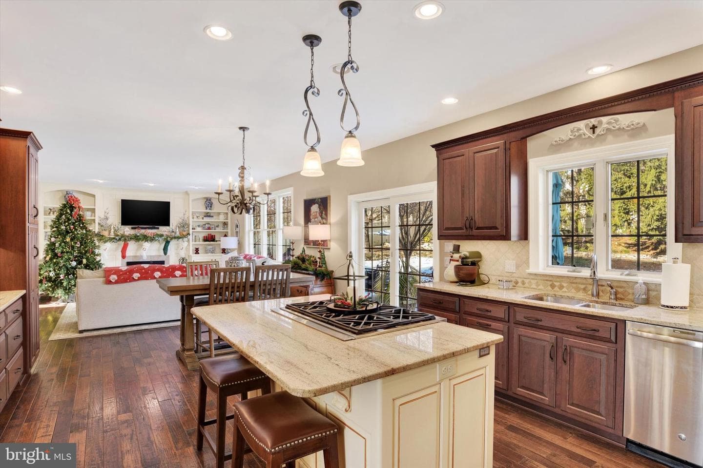 1803 Silver Pine Circle photo 10