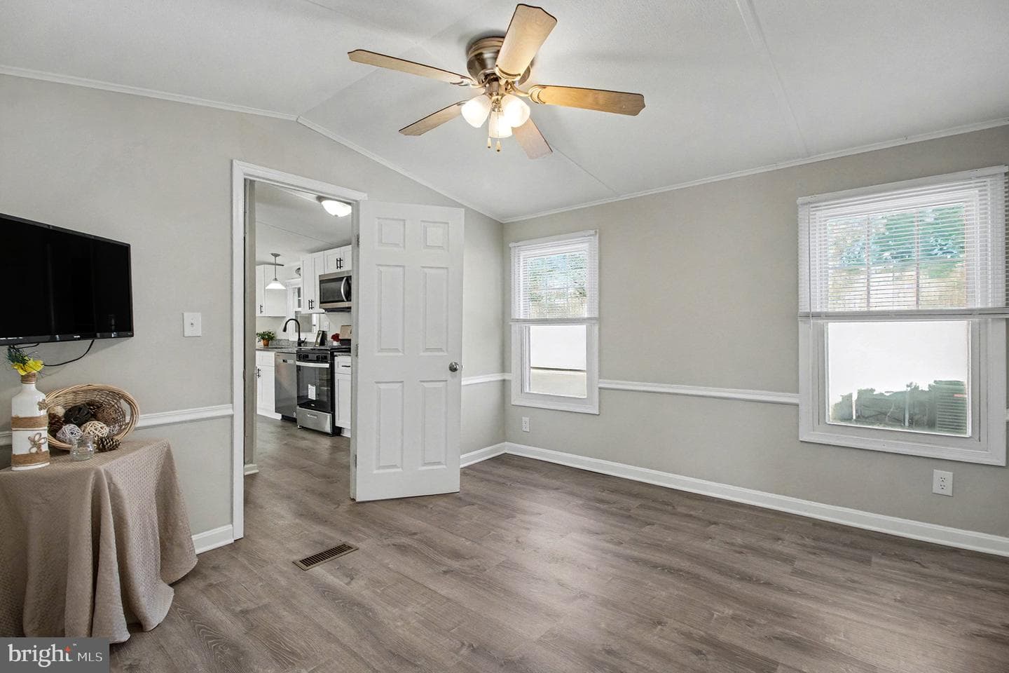 10 Cherry Lane photo 9
