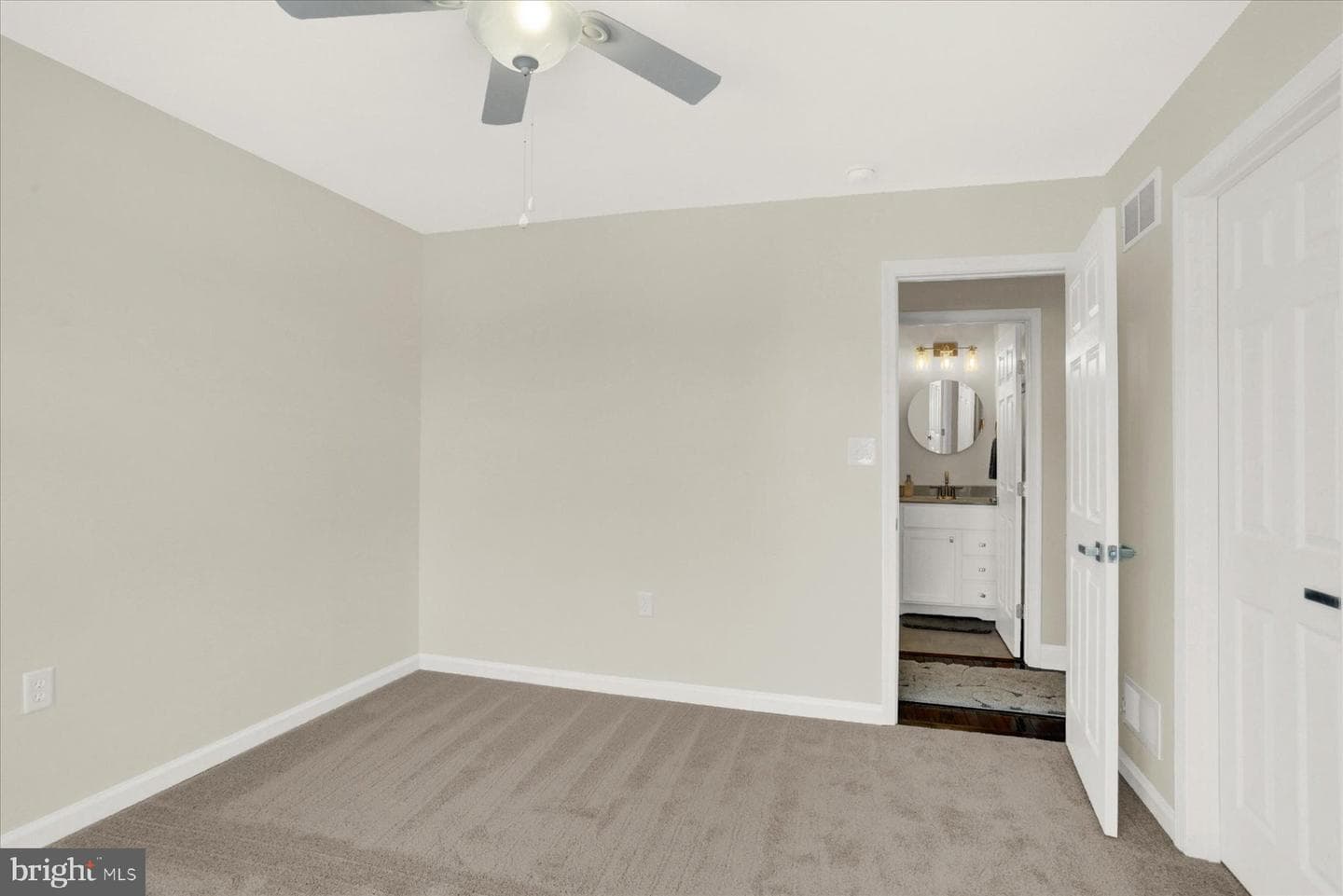 107 Monarch Lane photo 34