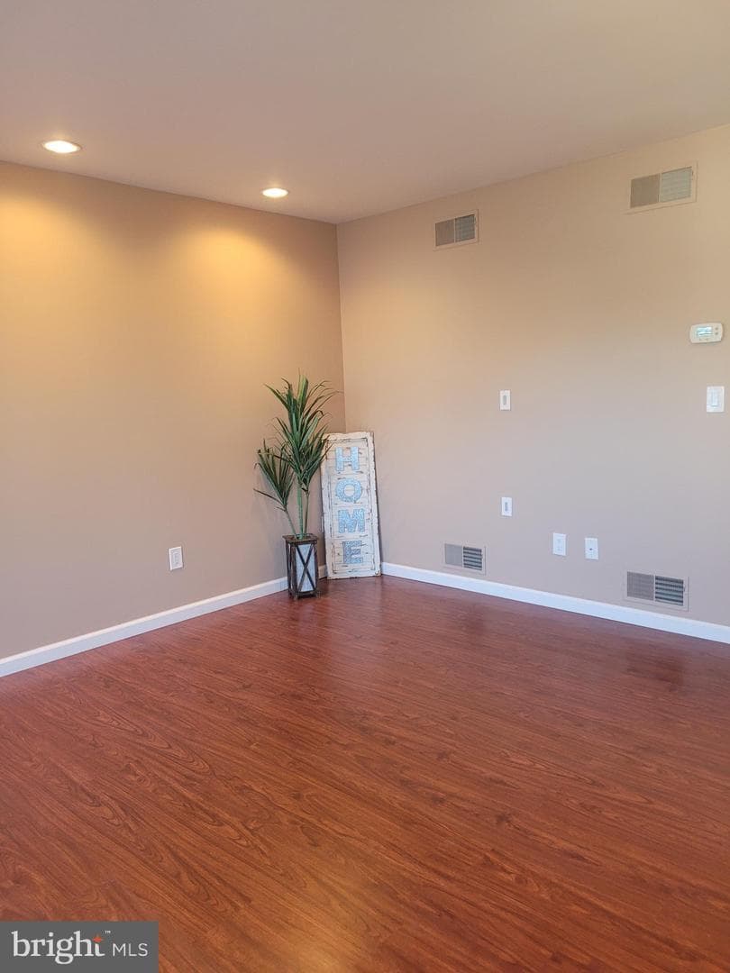 128 Easterly Drive photo 3
