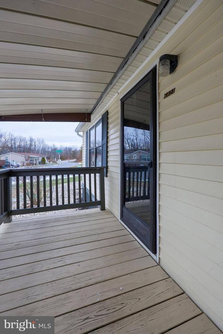 6024 Mockingbird Drive photo 11