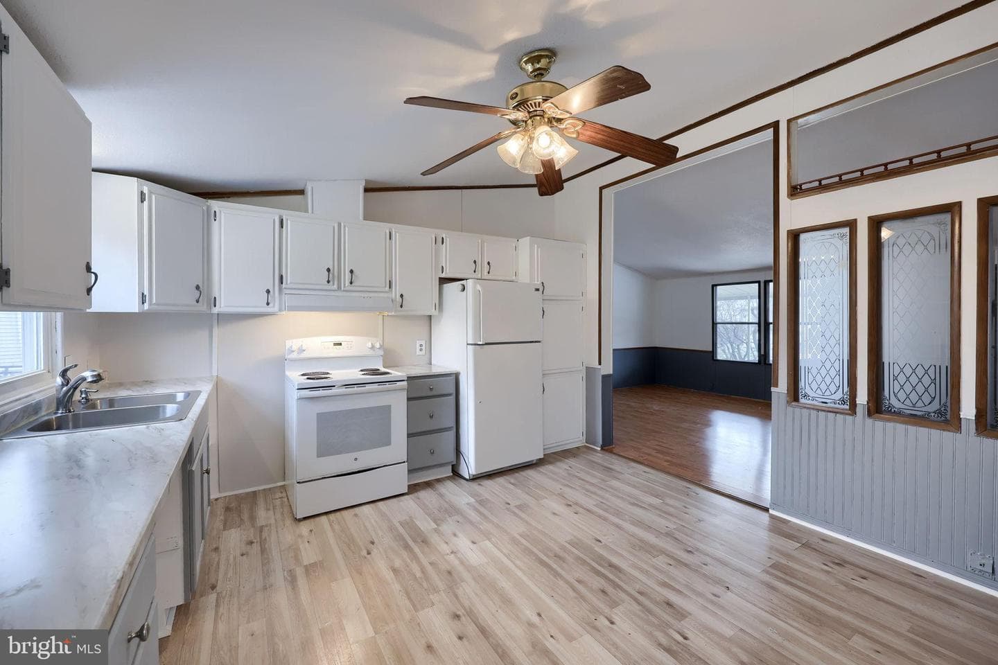 6024 Mockingbird Drive photo 17